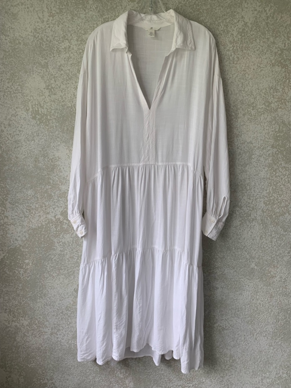 H&M Women's Medium White Lightweight V-Neck Flowy Midi Dress Coastal Summer Fun